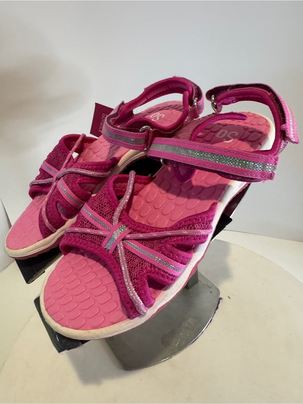 SO GIRL'S AUDIENCE PINK GIRL'S FLEXIBLE WATER SPORT SANDALS SIZE 4 NEW W TAGS